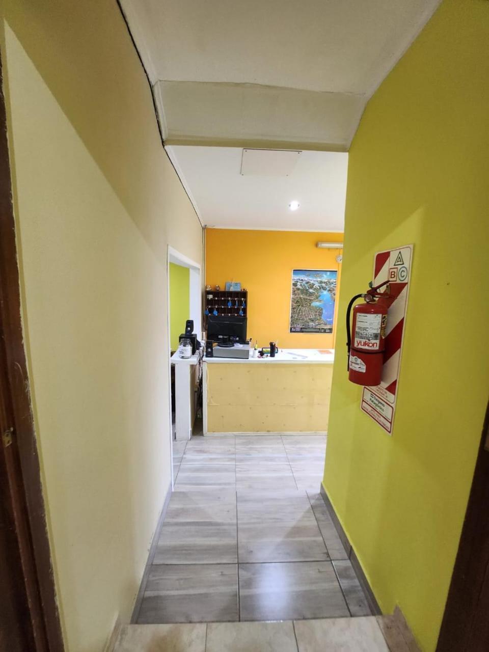 Hostel Danny El Calafate Exterior foto